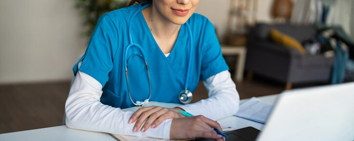 Prospective nurse-midwife master's student deciding between online and on-campus programs.